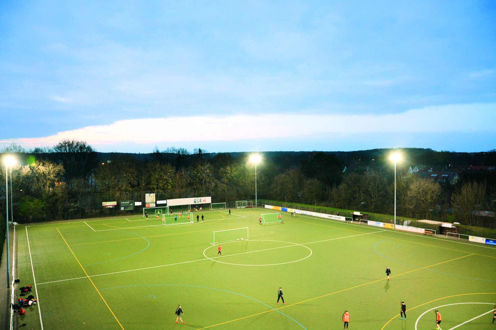 MFLV2018 900W130x25deg 12PCS 1 2